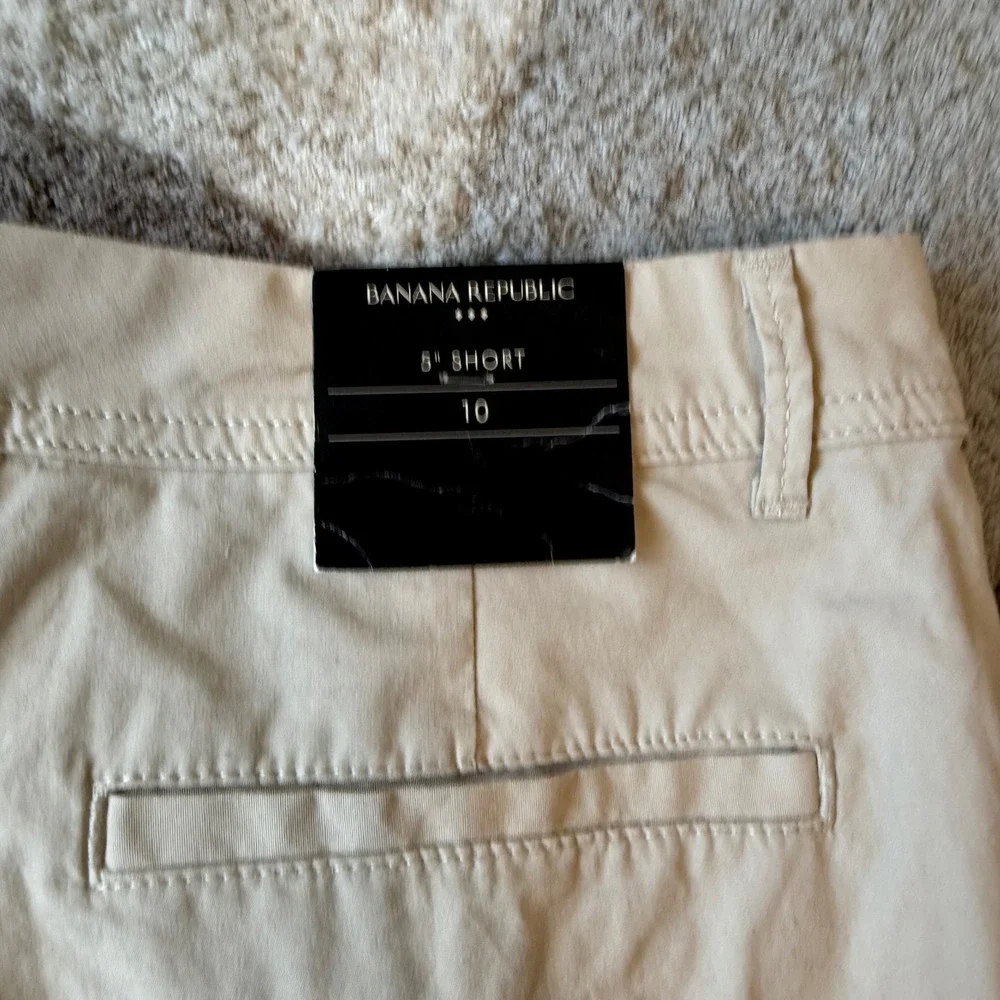 Banana Republic Womens 5 Inch Chino Shorts Sand Beige‎ Size 10 BJASAND 533099-00